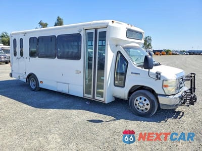 2008 FORD ECONOLINE E450 SUPER DUTY CUTAWAY VAN 1FD4E45S28DB00931 - główne zdjęcie licytacji z USA - miniatura