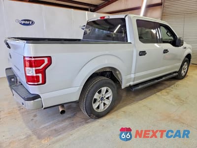 Trzecie zdjęcie samochodu z tyłu: 2019 FORD F150 SUPERCREW VIN:1FTEW1C56KKC16881 - miniatura