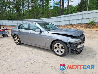 Czwarte zdjęcie samochodu z boku: 2011 BMW 528 I VIN:WBAFR1C55BC737786 - miniatura