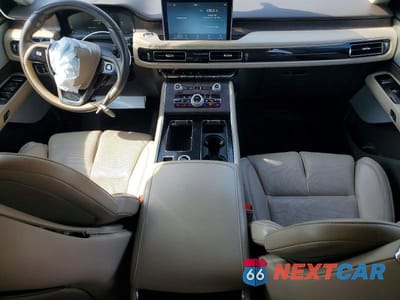 Zdjęcie 8 z 13 samochodu: 2020 LINCOLN AVIATOR RESERVE VIN:5LM5J7XC8LGL03205 - miniatura
