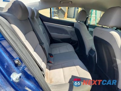 Zdjęcie 10 z 12 samochodu: 2020 HYUNDAI ELANTRA SEL VIN:5NPD84LF1LH563907 - miniatura