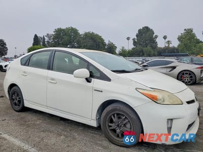 Czwarte zdjęcie samochodu z boku: 2012 TOYOTA PRIUS TWO VIN:JTDKN3DUXC1600015 - miniatura