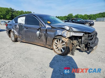 Czwarte zdjęcie samochodu z boku: 2015 INFINITI Q50 PREMIUM VIN:JN1BV7AR8FM422019 - miniatura