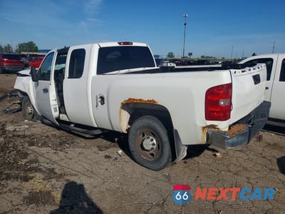 Drugie zdjęcie samochodu z przodu: 2008 CHEVROLET SILVERADO K2500 HEAVY DUTY VIN:1GCHK29K08E163534 - miniatura