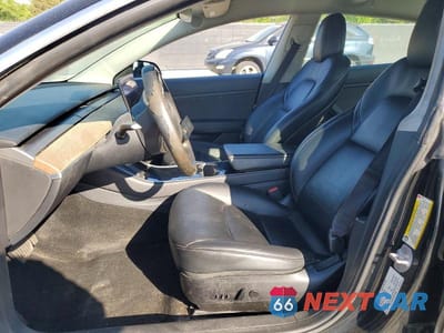 Zdjęcie 7 z 12 samochodu: 2019 TESLA MODEL 3 VIN:5YJ3E1EA4KF410603 - miniatura