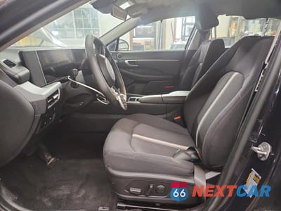 Zdjęcie 7 z 13 samochodu: 2025 HYUNDAI SONATA SEL VIN:KMHL64JA0SA489566 - miniatura