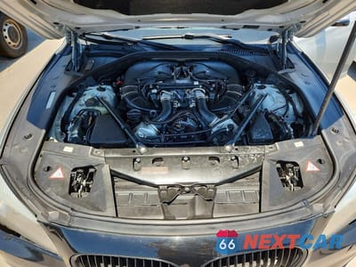 Zdjęcie 11 z 12 samochodu: 2013 BMW 750 I VIN:WBAYA8C50DC996858 - miniatura