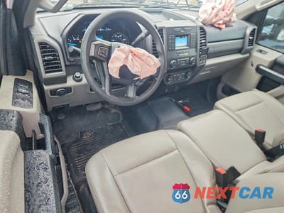 Zdjęcie 8 z 12 samochodu: 2021 FORD F350 SUPER DUTY VIN:1FT8X3B64MEC80483 - miniatura