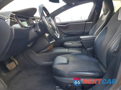 Zdjęcie 7 z 13 samochodu: 2016 TESLA MODEL S VIN:5YJSA1E16GF161090 - miniatura