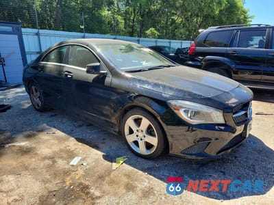 Czwarte zdjęcie samochodu z boku: 2015 MERCEDES-BENZ CLA 250 VIN:WDDSJ4EB3FN169616 - miniatura