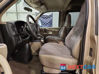 Zdjęcie 7 z 13 samochodu: 2007 CHEVROLET EXPRESS G3500 VIN:1GAHG39U871242568 - miniatura