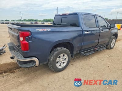 Trzecie zdjęcie samochodu z tyłu: 2020 CHEVROLET SILVERADO K1500 LT VIN:1GCUYDED0LZ169514 - miniatura