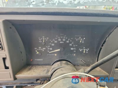 Zdjęcie 9 z 12 samochodu: 1992 GMC SIERRA C1500 VIN:1GTEC14Z4NZ520314 - miniatura