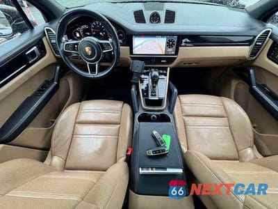 Zdjęcie 9 z 10 samochodu: 2021 PORSCHE CAYENNE VIN:WP1AA2AY2MDA03187 - miniatura
