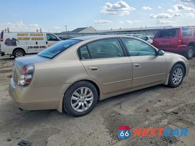 Trzecie zdjęcie samochodu z tyłu: 2005 NISSAN ALTIMA 2.5 VIN:1N4AL11D95C240243 - miniatura