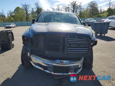 Piąte zdjęcie samochodu w środku: 2016 RAM 1500 SLT VIN:1C6RR7LT1GS366924 - miniatura
