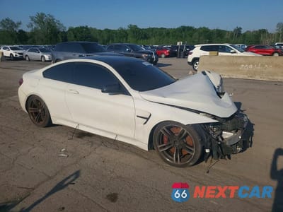 Czwarte zdjęcie samochodu z boku: 2016 BMW M4 VIN:WBS3R9C50GK336317 - miniatura