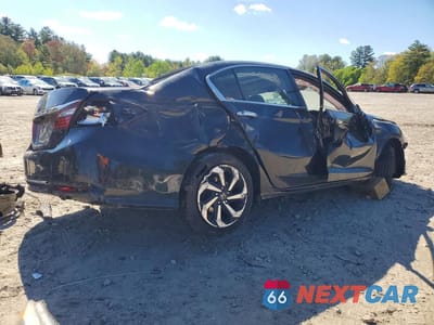 Trzecie zdjęcie samochodu z tyłu: 2017 HONDA ACCORD EX VIN:1HGCR2F74HA161199 - miniatura