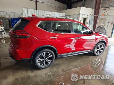 Trzecie zdjęcie samochodu z tyłu: 2017 NISSAN ROGUE S VIN:5N1AT2MT4HC799881 - miniatura