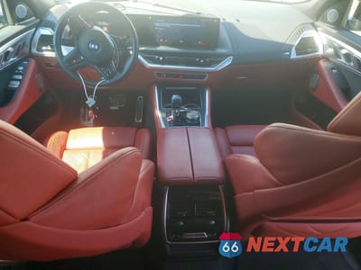 Zdjęcie 8 z 13 samochodu: 2023 BMW XM VIN:5YM23CS01P9S52450 - miniatura