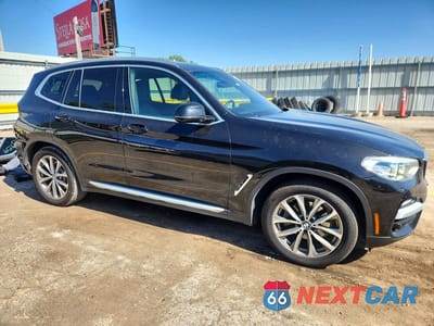 Czwarte zdjęcie samochodu z boku: 2019 BMW X3 VIN:5UXTR9C55KLD97447 - miniatura