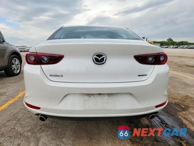 Zdjęcie 6 z 12 samochodu: 2023 MAZDA 3 PREFERRED VIN:3MZBPACM0PM379319 - miniatura