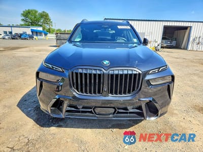Piąte zdjęcie samochodu w środku: 2025 BMW X7 XDRIVE40I VIN:5UX23EM05S9Z22669 - miniatura