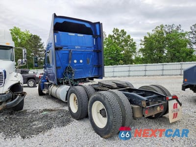 Trzecie zdjęcie samochodu z tyłu: 2022 INTERNATIONAL LT625 SEMI TRUCK VIN:3HSDZAPR4NN300163 - miniatura