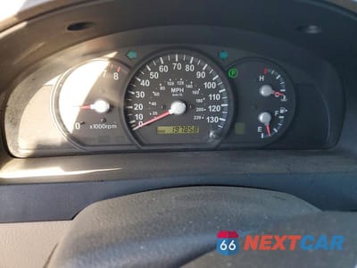 Zdjęcie 9 z 13 samochodu: 2005 KIA SORENTO LX VIN:KNDJD733755365017 - miniatura