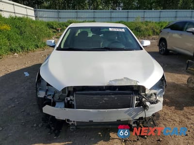 Piąte zdjęcie samochodu w środku: 2016 BUICK LACROSSE VIN:1G4GB5G3XGF119246 - miniatura