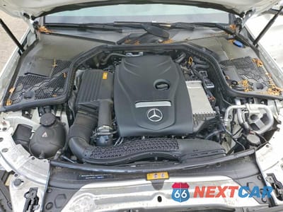 Zdjęcie 11 z 12 samochodu: 2018 MERCEDES-BENZ C 300 VIN:55SWF4JB8JU275424 - miniatura