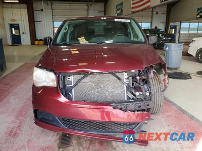 Piąte zdjęcie samochodu w środku: 2018 DODGE GRAND CARAVAN SE VIN:2C4RDGBG5JR176869 - miniatura