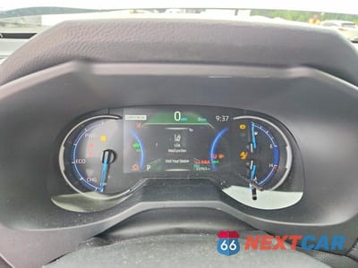 Zdjęcie 9 z 12 samochodu: 2025 TOYOTA RAV4 XSE VIN:JTME6RFV8SD576197 - miniatura