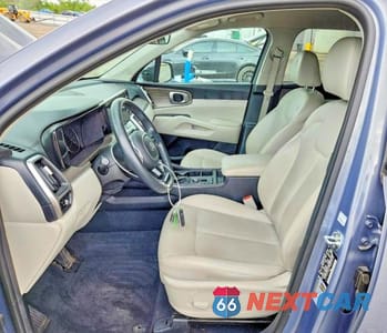 Zdjęcie 7 z 13 samochodu: 2021 KIA SORENTO EX VIN:5XYRH4LF7MG034654 - miniatura