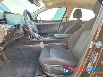 Zdjęcie 7 z 12 samochodu: 2025 KIA K5 LXS VIN:KNAG24J75S5335592 - miniatura