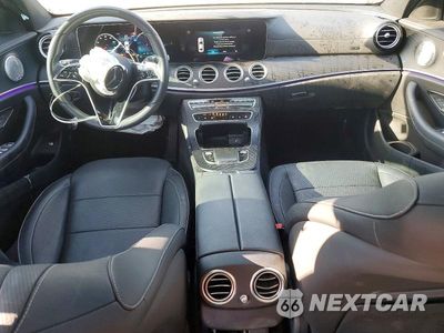Zdjęcie 8 z 12 samochodu: 2022 MERCEDES-BENZ E 450 4MATIC VIN:W1KZF5KB6NB031045 - miniatura