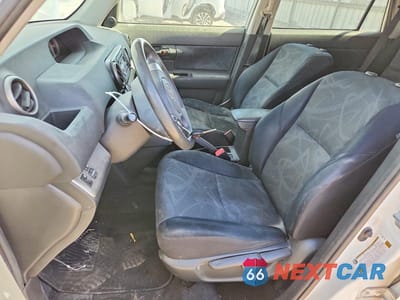 Zdjęcie 7 z 14 samochodu: 2011 SCION XB BASE VIN:JTLZE4FE4B1122736 - miniatura