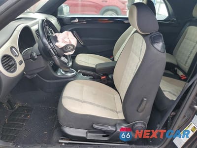 Zdjęcie 7 z 12 samochodu: 2018 VOLKSWAGEN BEETLE S VIN:3VW5DAAT2JM505199 - miniatura