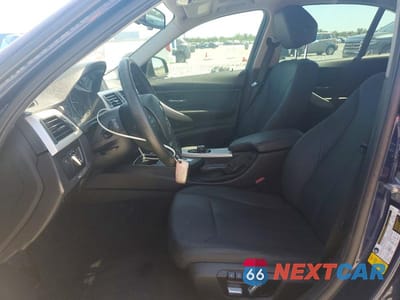 Zdjęcie 7 z 12 samochodu: 2018 BMW 320 I VIN:WBA8E1G53JNU90348 - miniatura