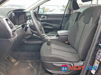 Zdjęcie 7 z 13 samochodu: 2021 KIA SORENTO LX VIN:5XYRGDLC9MG017671 - miniatura