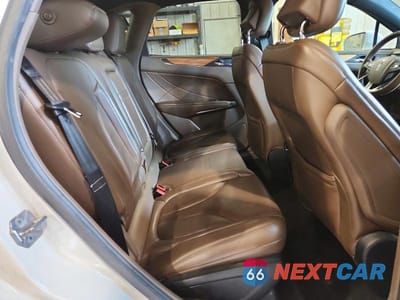 Zdjęcie 10 z 12 samochodu: 2016 LINCOLN MKC RESERVE VIN:5LMTJ3DH7GUJ21762 - miniatura