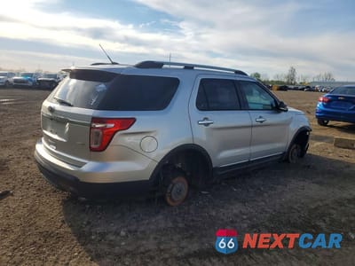 Trzecie zdjęcie samochodu z tyłu: 2015 FORD EXPLORER XLT VIN:1FM5K8D82FGC36689 - miniatura