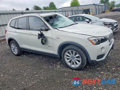 Czwarte zdjęcie samochodu z boku: 2016 BMW X3 XDRIVE28I VIN:5UXWX9C5XG0D83880 - miniatura