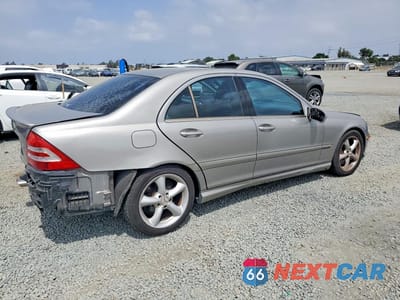 Trzecie zdjęcie samochodu z tyłu: 2006 MERCEDES-BENZ C 230 VIN:WDBRF52HX6F742805 - miniatura