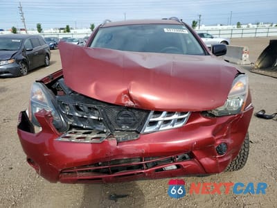 Piąte zdjęcie samochodu w środku: 2015 NISSAN ROGUE SELECT S VIN:JN8AS5MV7FW760101 - miniatura