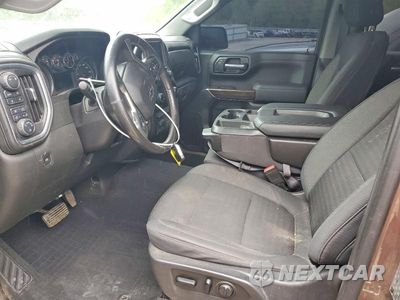 Zdjęcie 7 z 12 samochodu: 2019 CHEVROLET SILVERADO K1500 RST VIN:3GCUYEED0KG214259 - miniatura