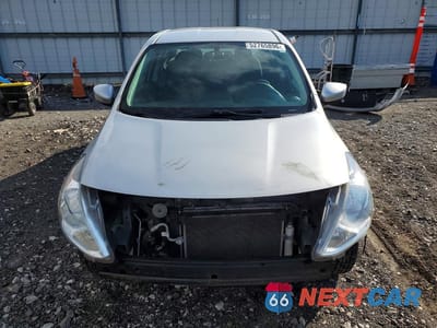 Piąte zdjęcie samochodu w środku: 2017 NISSAN VERSA 1.6 SV VIN:3N1CN7APXHK436378 - miniatura