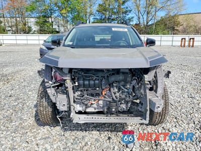 Piąte zdjęcie samochodu w środku: 2026 TOYOTA RAV4 WOODLAND VIN:JTM6CRAV1TD000781 - miniatura