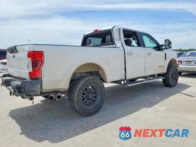Trzecie zdjęcie samochodu z tyłu: 2019 FORD F250 SUPER DUTY VIN:1FT7W2BT3KEC80048 - miniatura