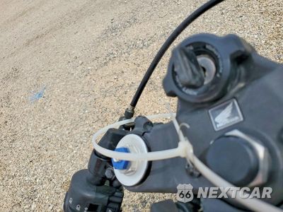 Zdjęcie 8 z 10 samochodu: 2008 HONDA CBR600 RR VIN:JH2PC40078M102419 - miniatura